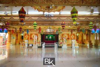 sri muniswarar temple perai penang, perai penang, penang, jalan baru penang, sri muniswarar, jalan sungai dua, rom, pendaftaran perkahwinan, registration of marriage, bestiankelly, professional wedding photographer, indian wedding photographer, famous wedding photographer, top wedding photographer, exchanging wedding ring, exchanging engagement ring, family photo, group photo, having fun, casual candids, couple portraits, releasing pigeon, white pigeon , officially husband and wife, cake cutting, moments, signing moment, blessing from family, garland,arrival, beautiful temple