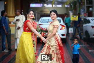 sri muniswarar temple perai penang, perai penang, penang, jalan baru penang, sri muniswarar, jalan sungai dua, rom, pendaftaran perkahwinan, registration of marriage, bestiankelly, professional wedding photographer, indian wedding photographer, famous wedding photographer, top wedding photographer, exchanging wedding ring, exchanging engagement ring, family photo, group photo, having fun, casual candids, couple portraits, releasing pigeon, white pigeon , officially husband and wife, cake cutting, moments, signing moment, blessing from family, garland,arrival, beautiful temple