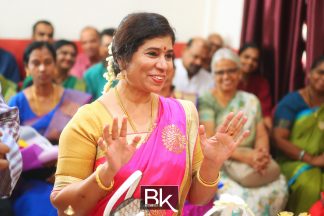sri muniswarar temple perai penang, perai penang, penang, jalan baru penang, sri muniswarar, jalan sungai dua, rom, pendaftaran perkahwinan, registration of marriage, bestiankelly, professional wedding photographer, indian wedding photographer, famous wedding photographer, top wedding photographer, exchanging wedding ring, exchanging engagement ring, family photo, group photo, having fun, casual candids, couple portraits, releasing pigeon, white pigeon , officially husband and wife, cake cutting, moments, signing moment